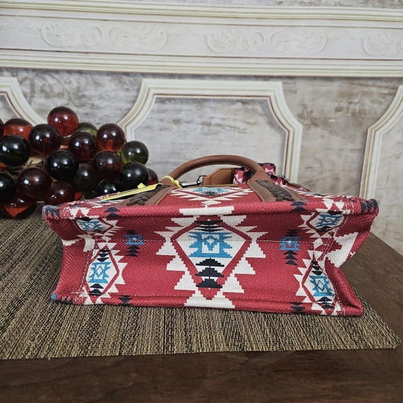 Wrangler Women's Southwestern Burgundy Crossbody Tote Bag WG2203-8120SBDY NWT - Picture 9 of 9
